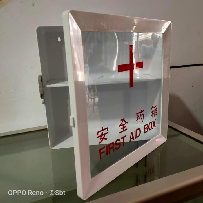 KOTAK P3K DINDING - KOTAK OBAT P3K - BMA 018 - KOTAK OBAT P3K UKS