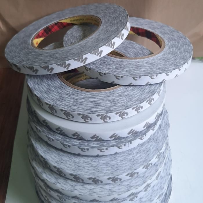 

Stok Baru Double tape 3M 9075i size 1cm x 50 meter-dobel tape tissu