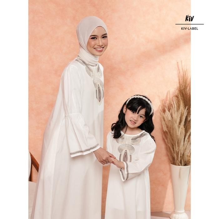 Kiv Sarimbit White Nirmala Series Gmpkl 3024 Kkl 2724 Go 3024 Ksc 2724 Family Set Muslim Keluarga