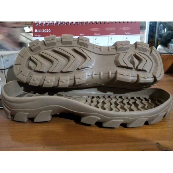 Expert Sol sepatu krisbow safety karet mentah