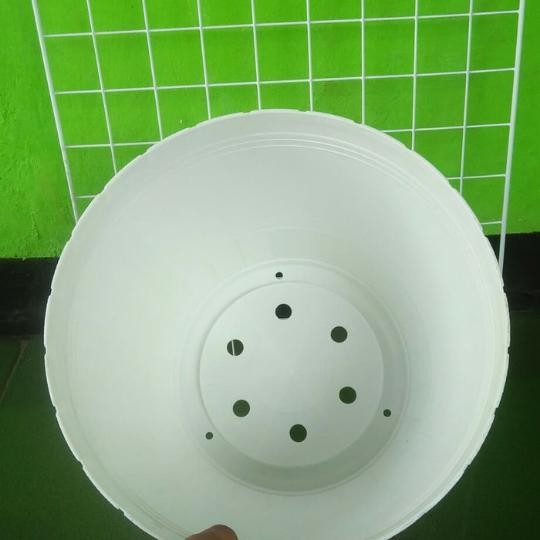 Terlaris- Pot Plastik Putih Besar./Pot Gentong Tipe 42 Putih