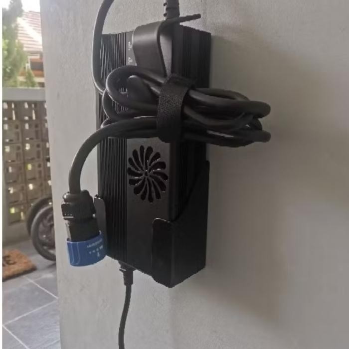 BRACKET CHARGER MOTOR LISTRIK POLYTRON FOX R ATAU POLYTRON FOX S