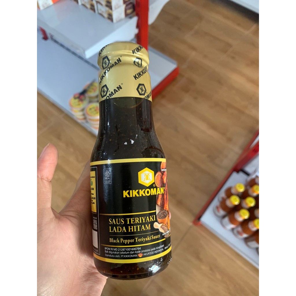 

KIKKOMAN SAUS TERIYAKI LADA HITAM 300G