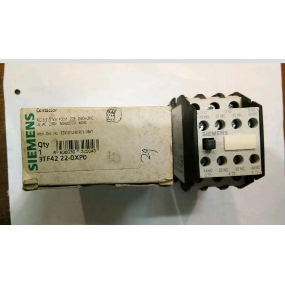 CONTACTOR / KONTAKTOR TIPE 3TF42-22 220V MERK SIEMENS