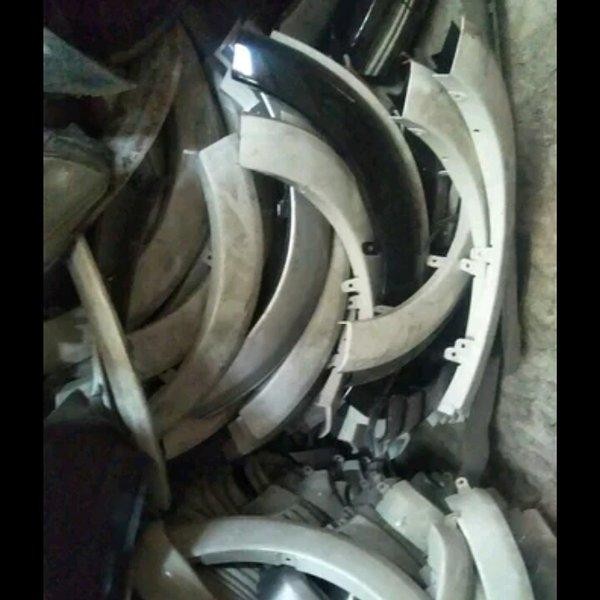 Overfender Belakang Kanan Yang Nempel Dibemper Rush Terios 2013 2016 Second