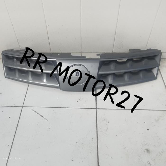Grill Nissan Grand Livina Second