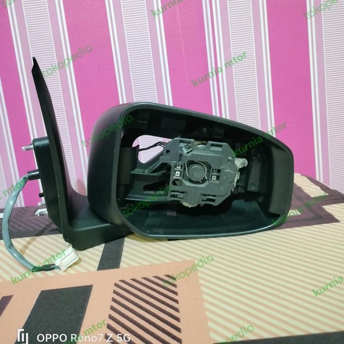 spion mitsubishi mirage kanan