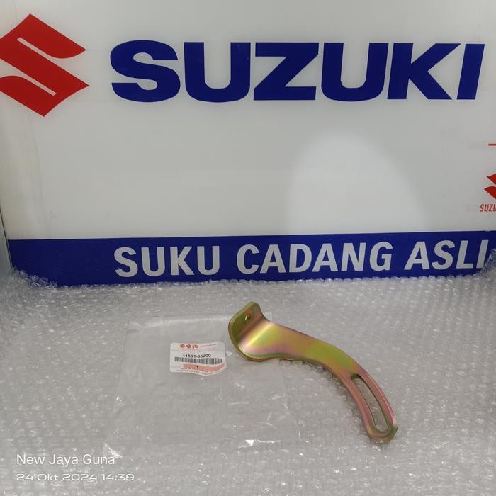 11561-85200 Breket Setelan Alternator Carry 1.0