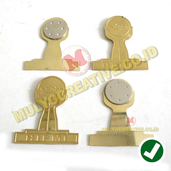 

Bros Pin Logo Hipmi Pengait Magnet Lencana Hipmi Gold Full Logam PREMIUM
