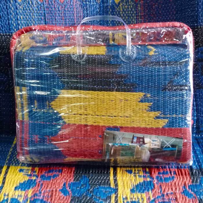 Tikar Plastik /tikar piknik lipat, Tikar Lipat 4 ukuran 23 meter