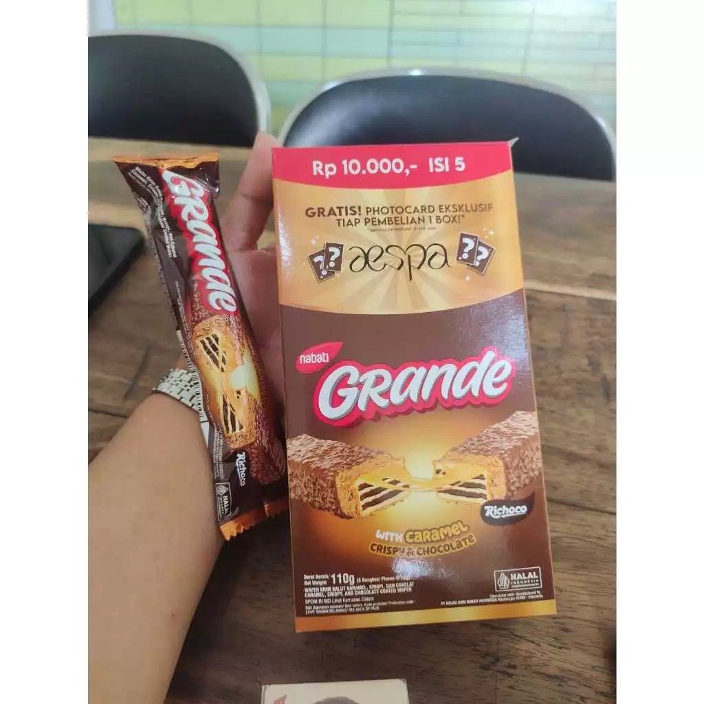 

Nabati grande AESPA box isi 5pcs 110gram