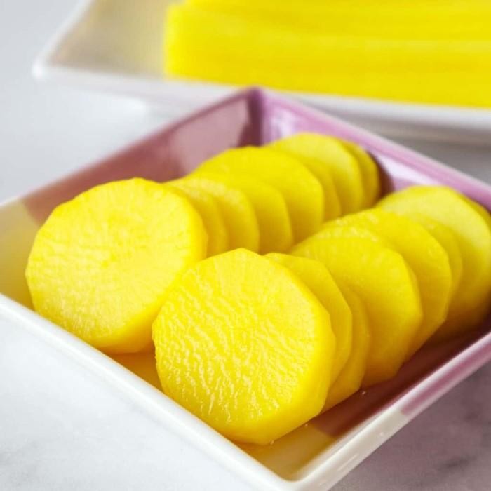 

(BARU) HALAL DANMUJI BULAT ACAR LOBAK KUNING ASLI KOREA 250GR HOMEMADE