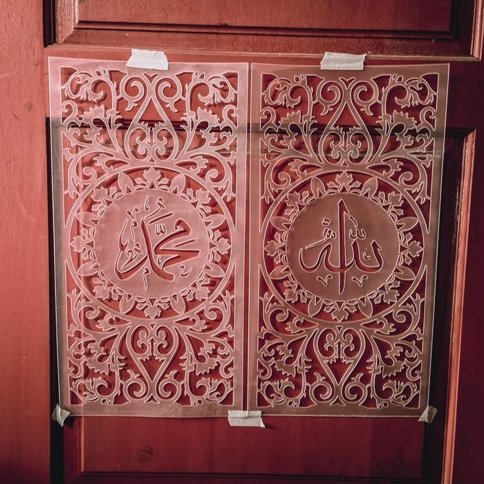 

stencil set kaligrafi 2 pcs ukuran 50x27 bahan tebal