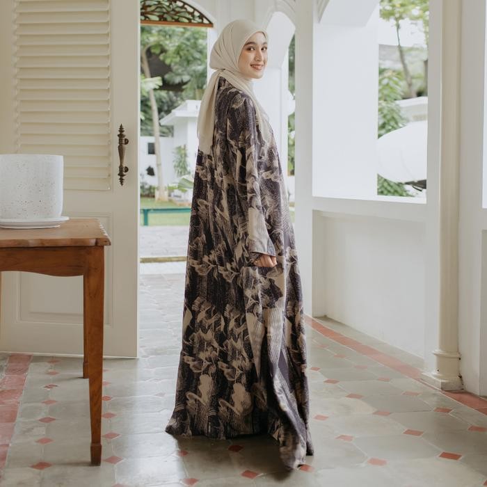 Lozy Hijab - Syifa Dress & Blouse Lozy X Cut Syifa (Abaya Gamis Atasan Blouse Motif Abstrak Bahan