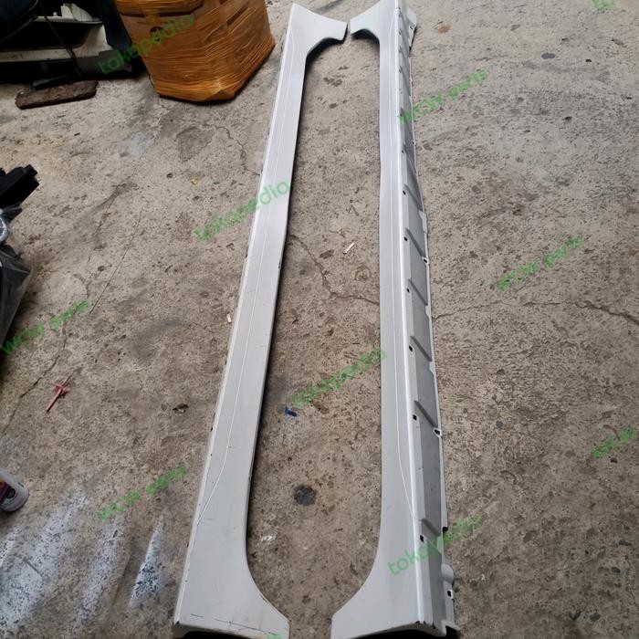 side skirt/trisplang/bodykit samping xpander original