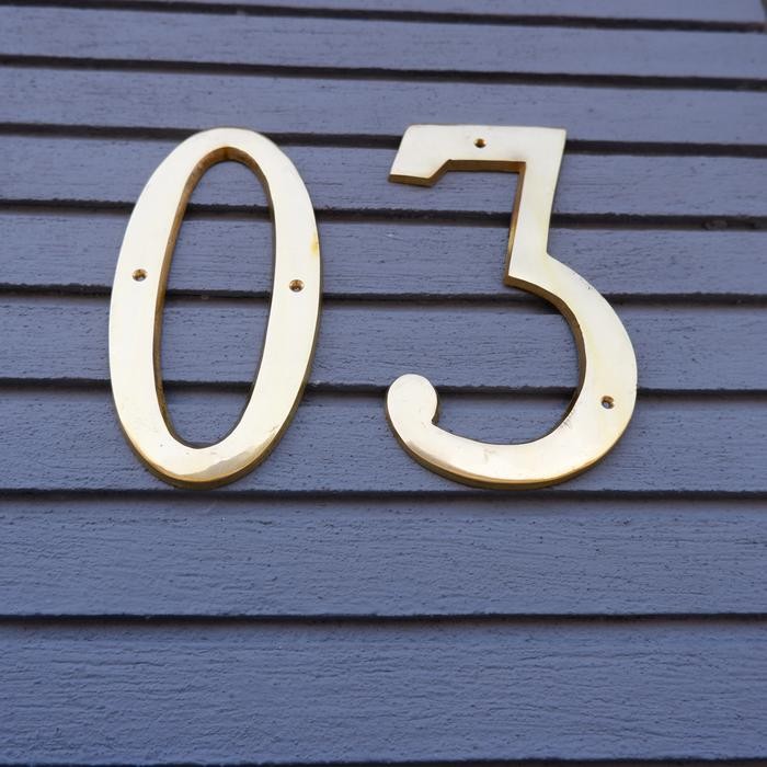 PREMIUM PLAT NOMOR NOMER RUMAH ANGKA TEMPEL DINDING RUMAH BAHAN KUNINGAN 20CM