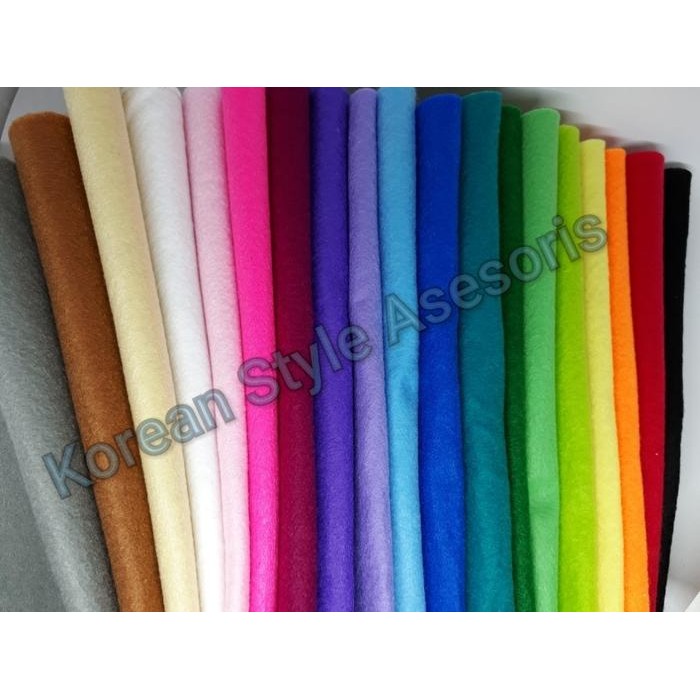 

KAIN FLANEL PAKET 19 WARNA (UKURAN BESAR 50CMX45CM)