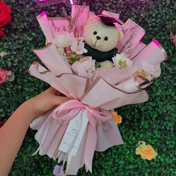 

Mini Graduation Bouquet / Buket Wisuda Boneka + Bunga