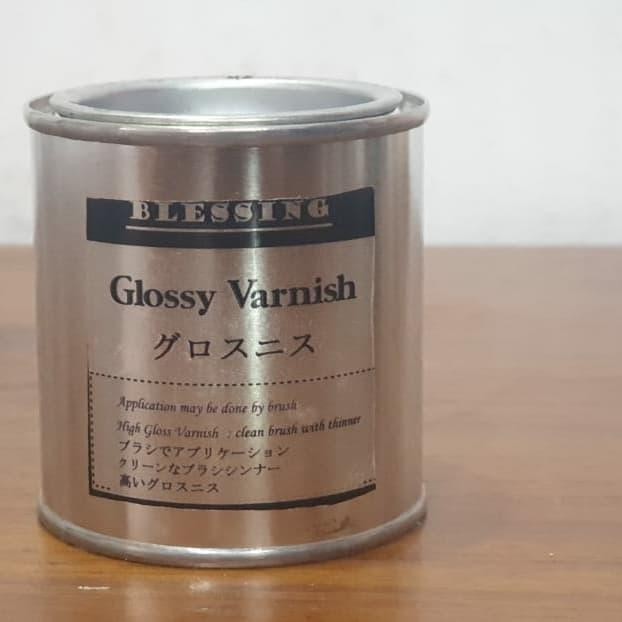 

varnish glossy