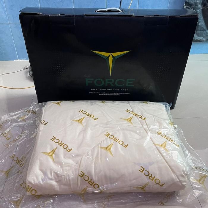 BED COVER 230cm x 200cm SELIMUT KESEHATAN BATU TOURMALINE QUILT hotel luxury lembut T Force