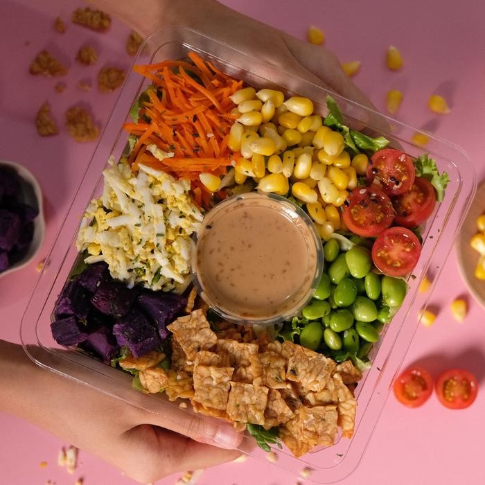 

Gdh Yummy Tempeh Salad Bowl by Salad Boz