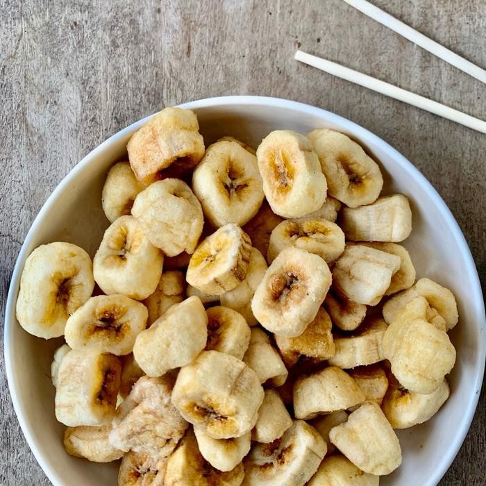 

Pisang Oven Crispy 500 gram Manis Renyah Buah Kerung Viral kripik keripik Food Banana Snack Cemilan