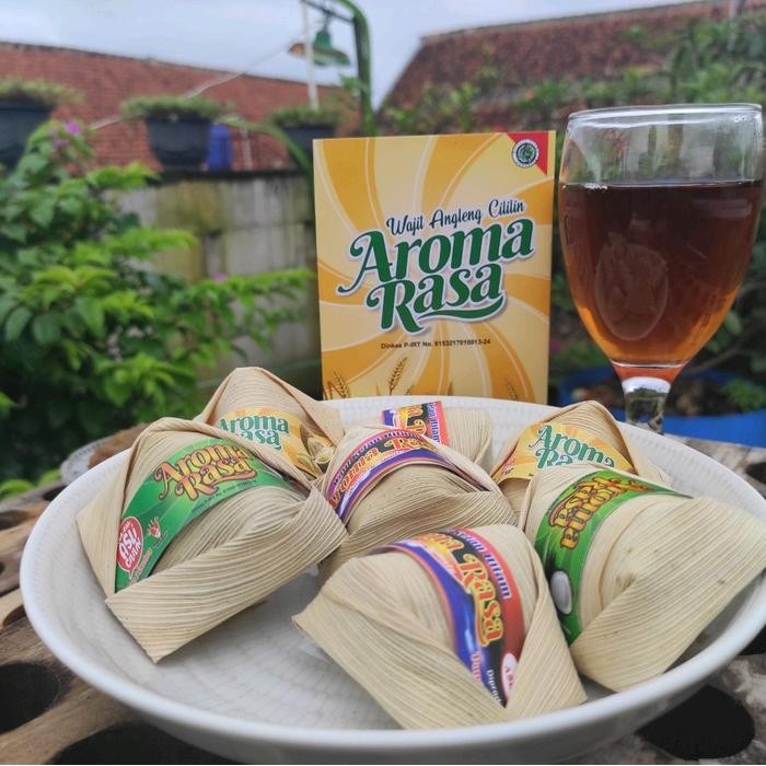 

DISKON wajit cililin MIX 4 RASA 1KG WAJIT KETAn Kelapa Makanan khas oleh oleh bandung Gula Merah