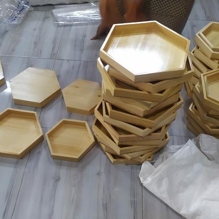 Baki Segi Enam / Nampan kayu / Tray kayu Segi Enam