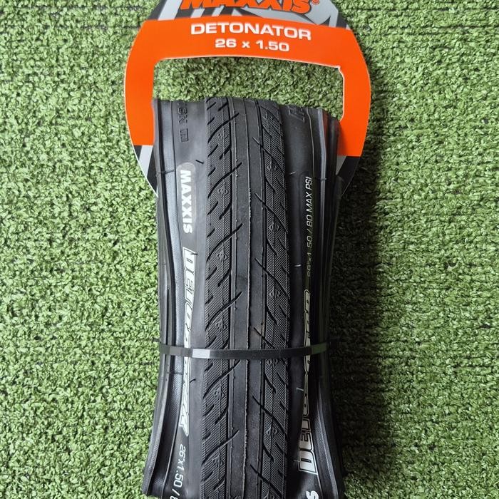Ban Luar Maxxis Detonator 26 X 1.50