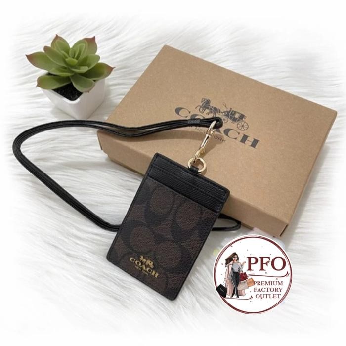 

Gantungan CH Lanyard In Signature Canvas ID 65573 Mahogany Black Brown