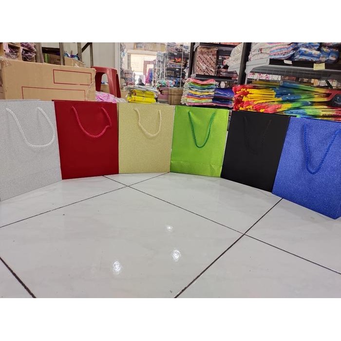 Goody Bag Polos Gliter Paper Bag Tas Kertas Glitter Polos M