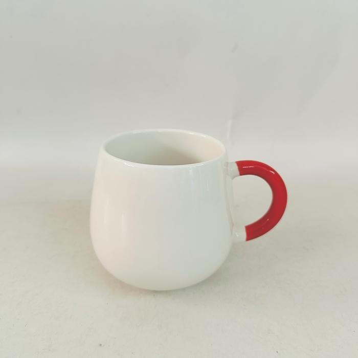 Mug / cangkir keramik cantik dan unik