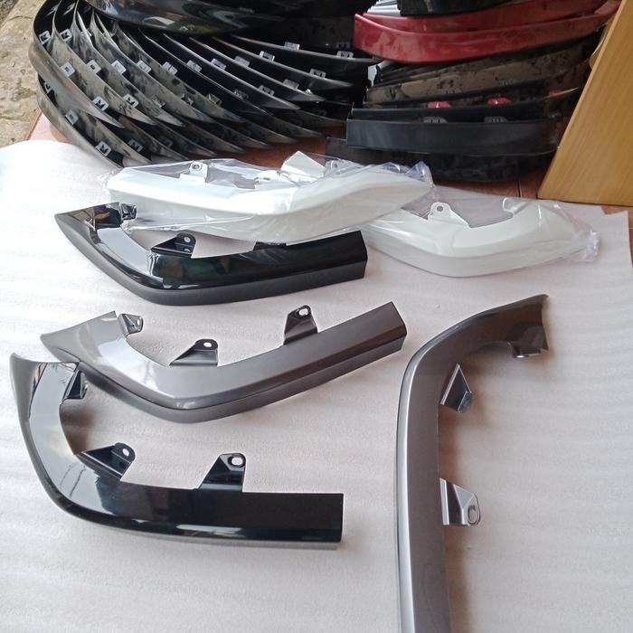 ORIGINAL bodykit belakang Honda Mobilio kanan kiri ginal READY STOCK