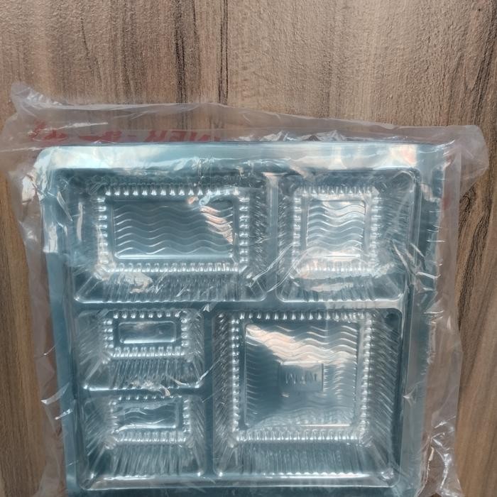 MIKA PLASTIK SEKAT 4 DAN SEKAT 5 UNTUK BOX 18x18/ 20x20