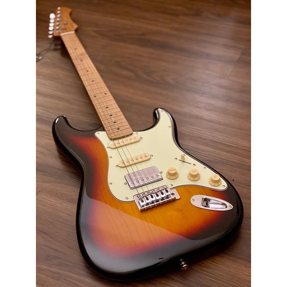Sqoe Sest600 Hss Roasted Maple Series In Three Tone Sunburst