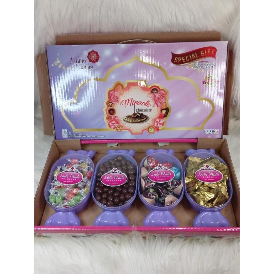 

Kue Kering Lebaran 2025 Laris Manis Paket Miracle Cocholate Isi 4 Toples Camilan Coklat