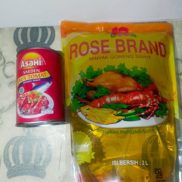 

paket minyak goreng 2 liter dan sarden besar