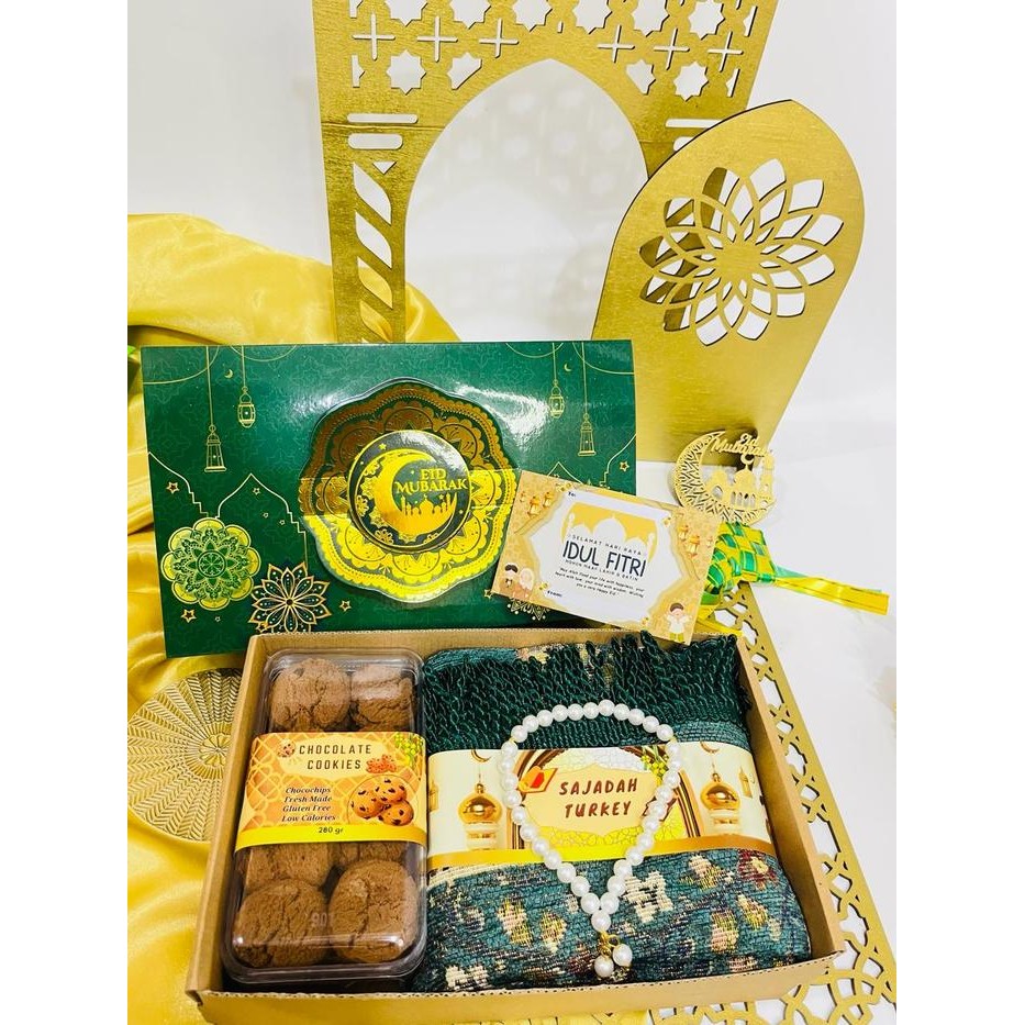 

HAMPERS LEBARAN IDUL FITRI SLIDING COOKIES + SAJADAH 75 X 110 + TASBIH