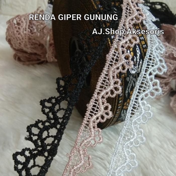 

RENDA BORDIR GIPER GUNUNG LEBAR 1,5 CM