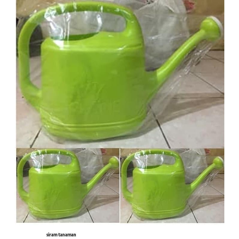 CERET - WADAH AIR UNTUK MENYIRAM TANAMAN