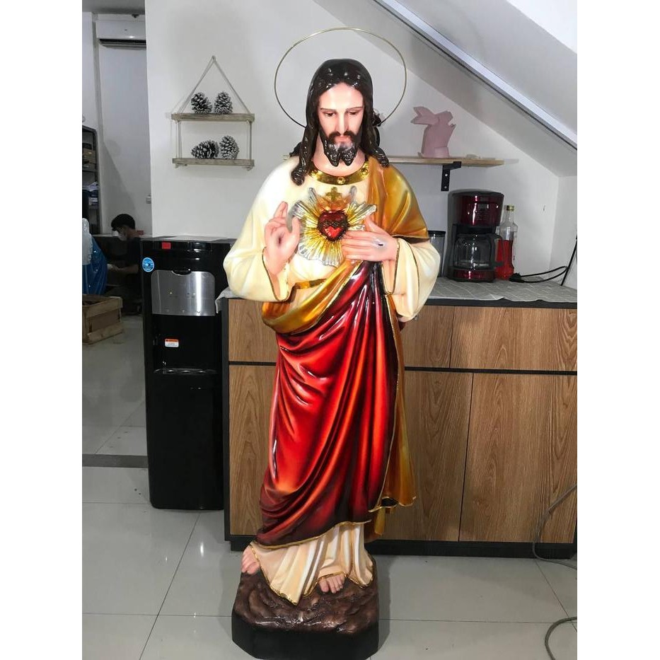 Pajangan Patung Rohani Tuhan Yesus Hati Kudus Merah Classic 1,5 Meter