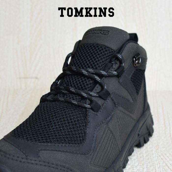 TOMKINS Roblox - Sepatu Outdoor Pria