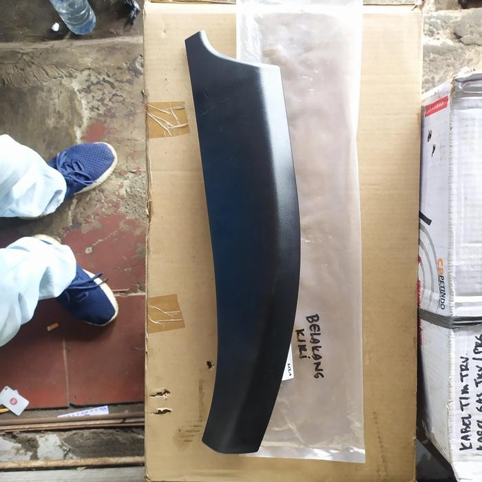 Cover Roof Rack Belakang Kia Sportage 2 Th 2005-2008 Asli