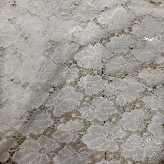 

Brokatlace putih edition bunga 50