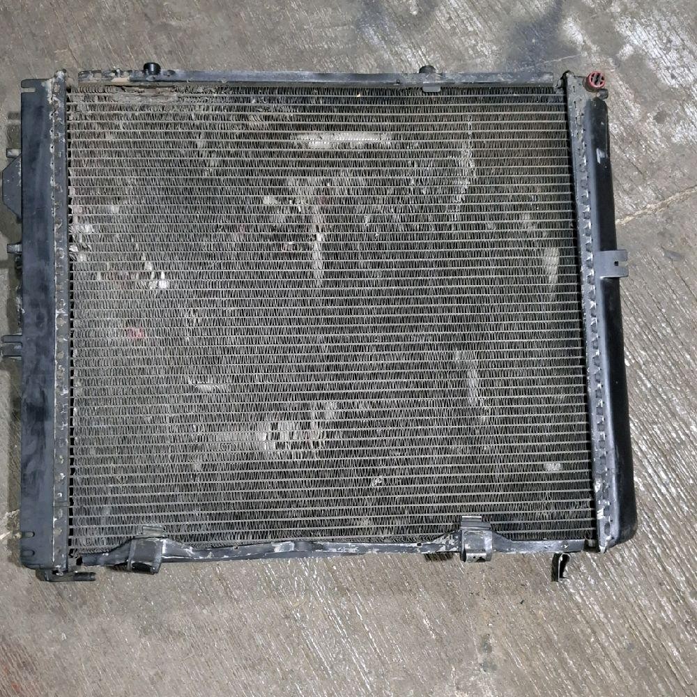 Radiator mercy w124 2nd Original