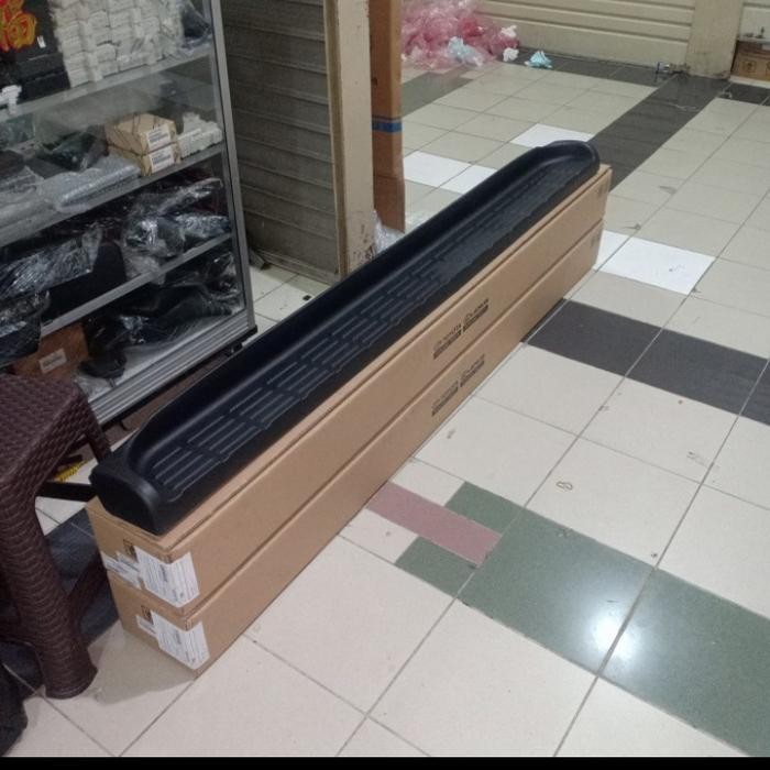 Footstep Toyota Fortuner 2011-2015 51773-0K070 Original