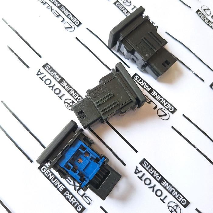 SWITCH SAKLAR PARKIR/TOMBOL SENSOR PARKIR/PENCEPATAN TOMBOL SENSOR PARKIR MOBIL TOYOTA INNOVA REBORN