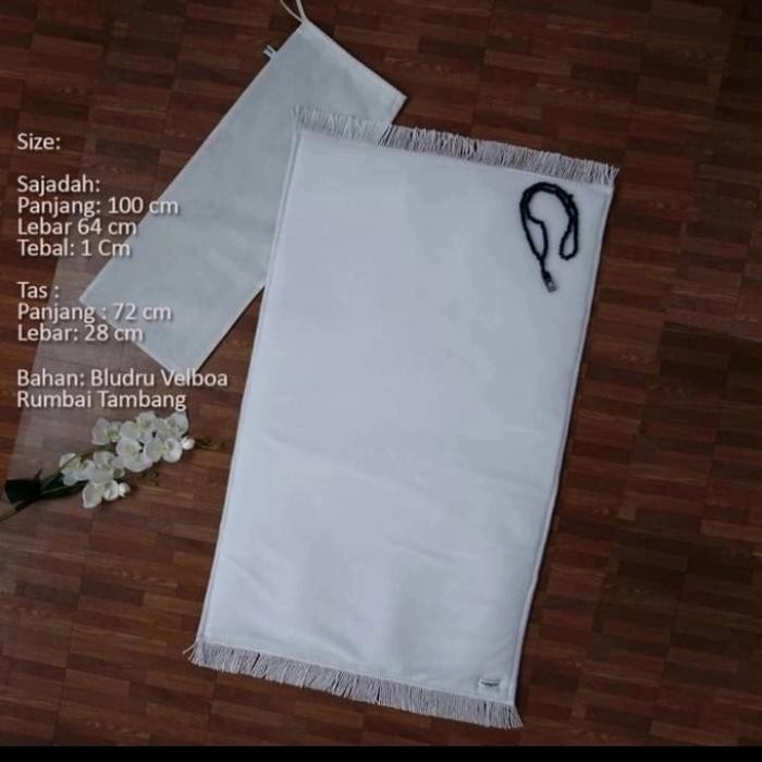 (Expert) SAJADAH PUTIH TEBAL PREMIUM Sajadah ini putih polos tanpa gambar apa