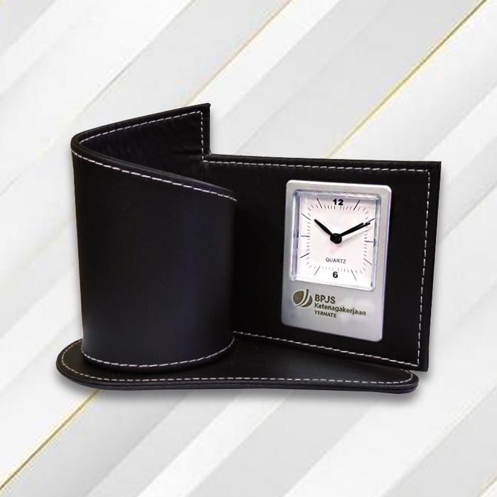 

Jam Meja Kulit /Tempat Alat Tulis Serba Guna
