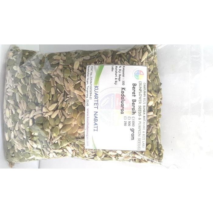 

3YC3 Campuran Biji Labu/ Pumpkin & Biji Bunga Matahari Kupas 500 Gr